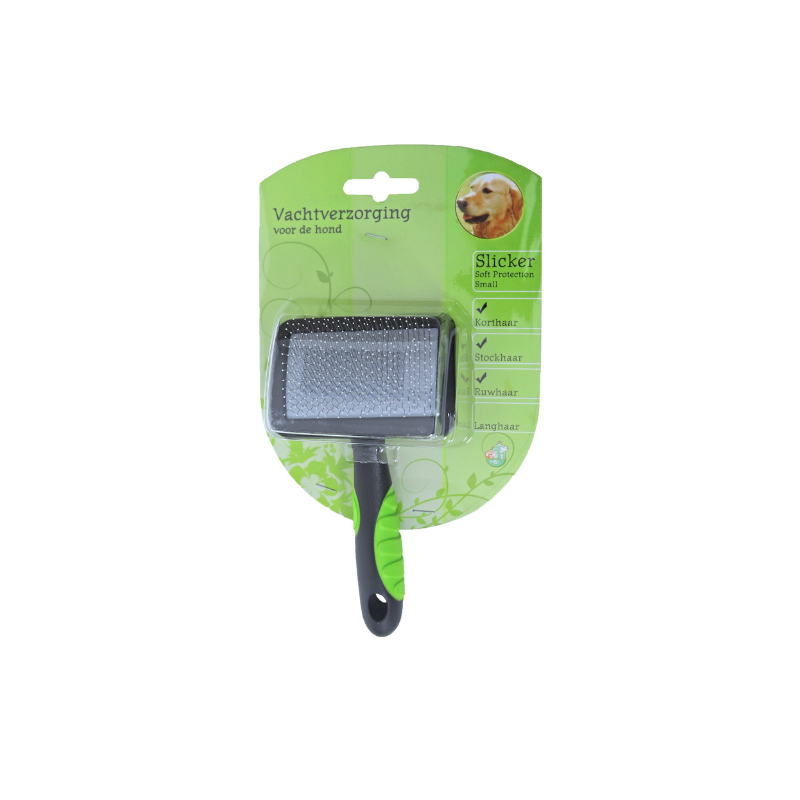 Verwen jouw hond met de Slicker Soft Small borstel en geniet van een glanzende, klitvrije vacht. Snelle levering, scherpe prijs en gratis retour! Bestel vandaag nog, want op = op.