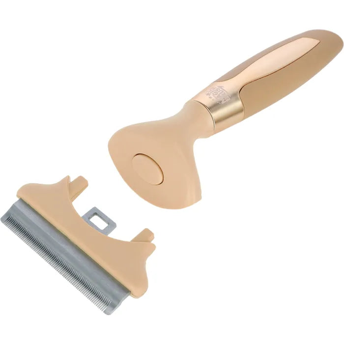 Minder haren in huis: de MagicBrush vachthaarverwijderaar dunt de onderwol uit en geeft glans aan de vacht. Bekijk hem bij Livin Dog Shop!
(151 tekens)